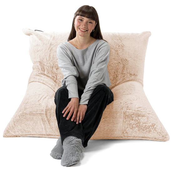 Puff Gigante Cama XL - Piel de Conejo Sintética Blanco 01