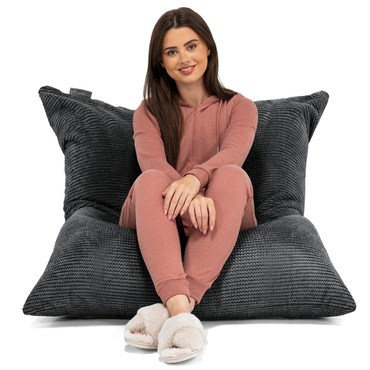 Puff Gigante Cama XL - Pompón Negro 02