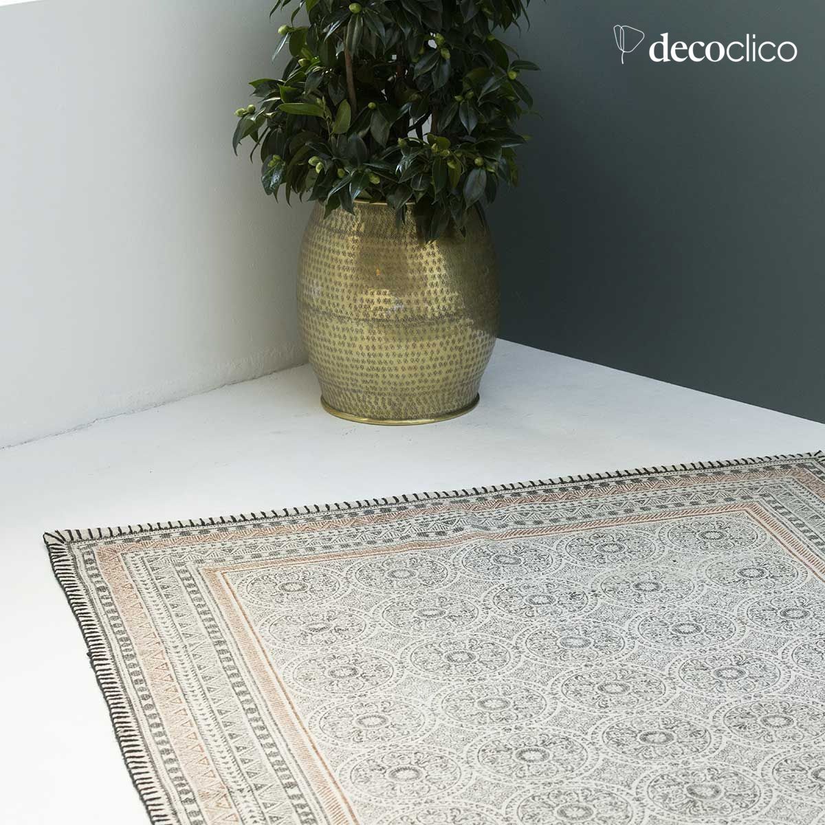 Tapis en coton tissé main impression block print écru à motifs charbon 160 x 230